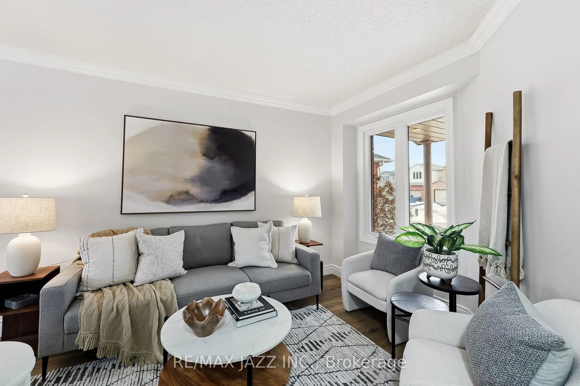 Photo 9 of 14 Kershaw Street, Clarington, Bowmanville — HOMEH