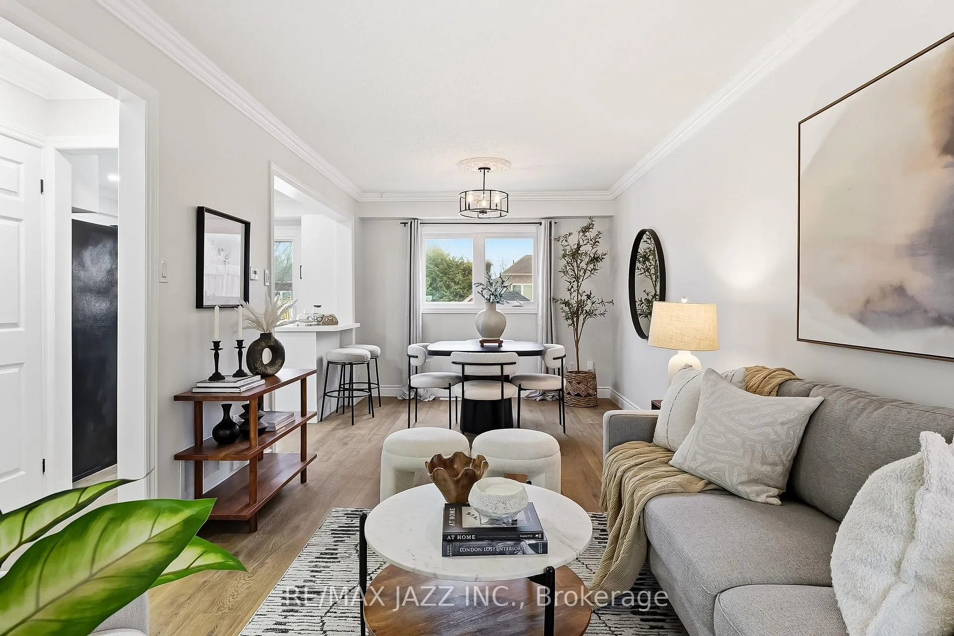 Photo 11 of 14 Kershaw Street, Clarington, Bowmanville — HOMEH