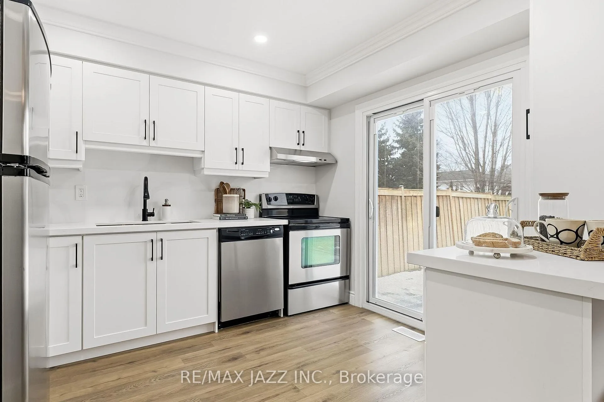 Photo 18 of 14 Kershaw Street, Clarington, Bowmanville — HOMEH