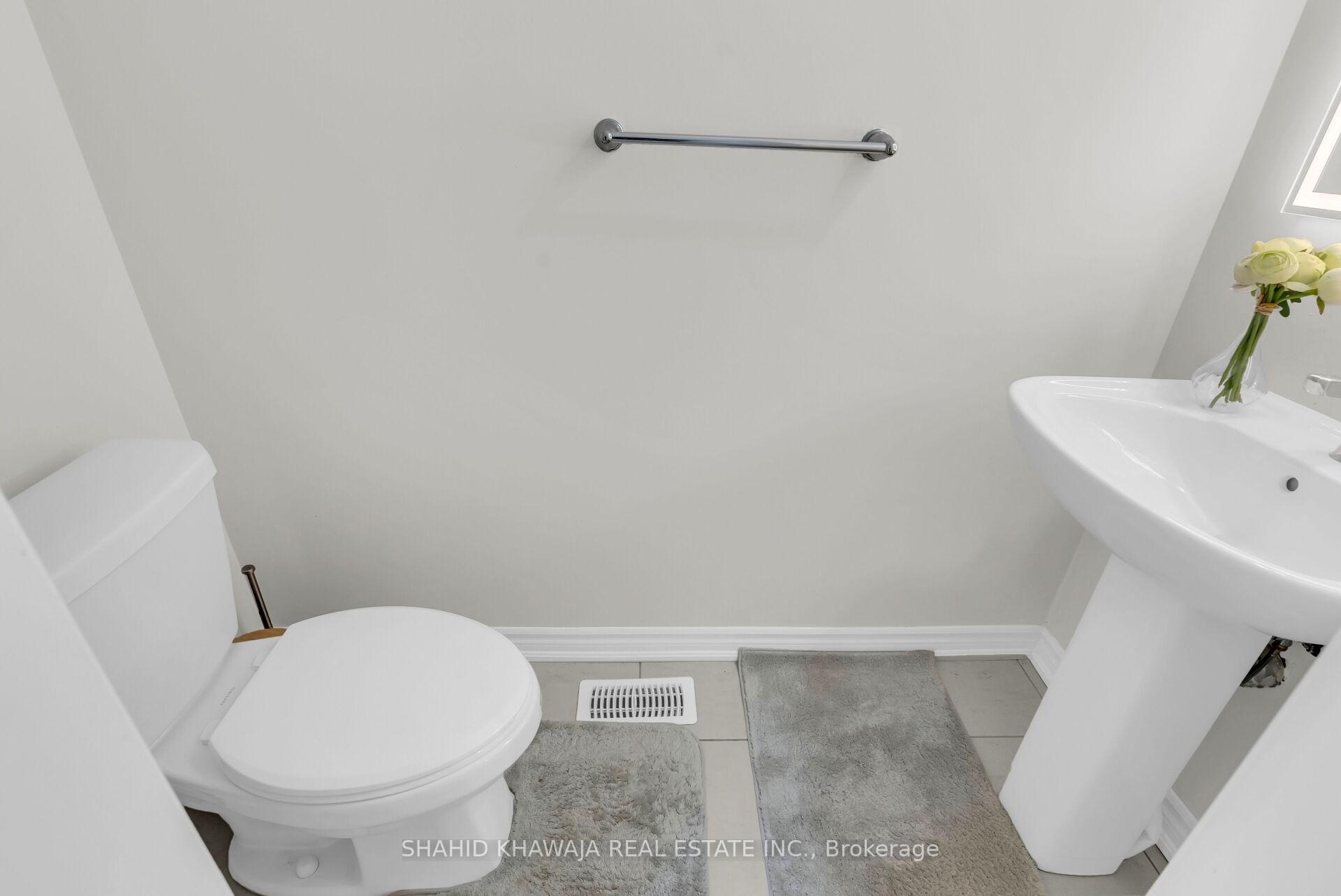 Photo 13 of 143 Yates Drive, Milton, Cobban — HOMEH