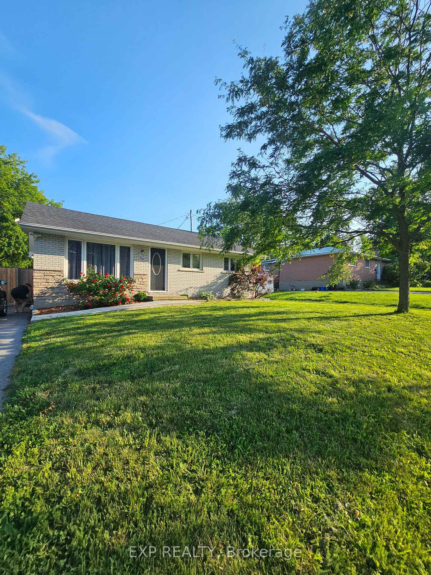 Photo 1 of 90 Morenz Crescent, Kingston, Rideau — HOMEH