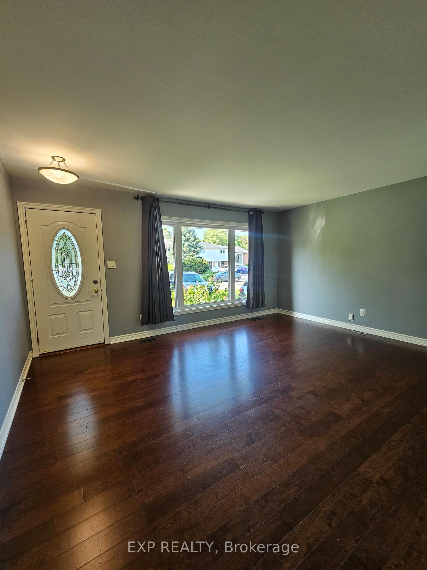 Photo 9 of 90 Morenz Crescent, Kingston, Rideau — HOMEH