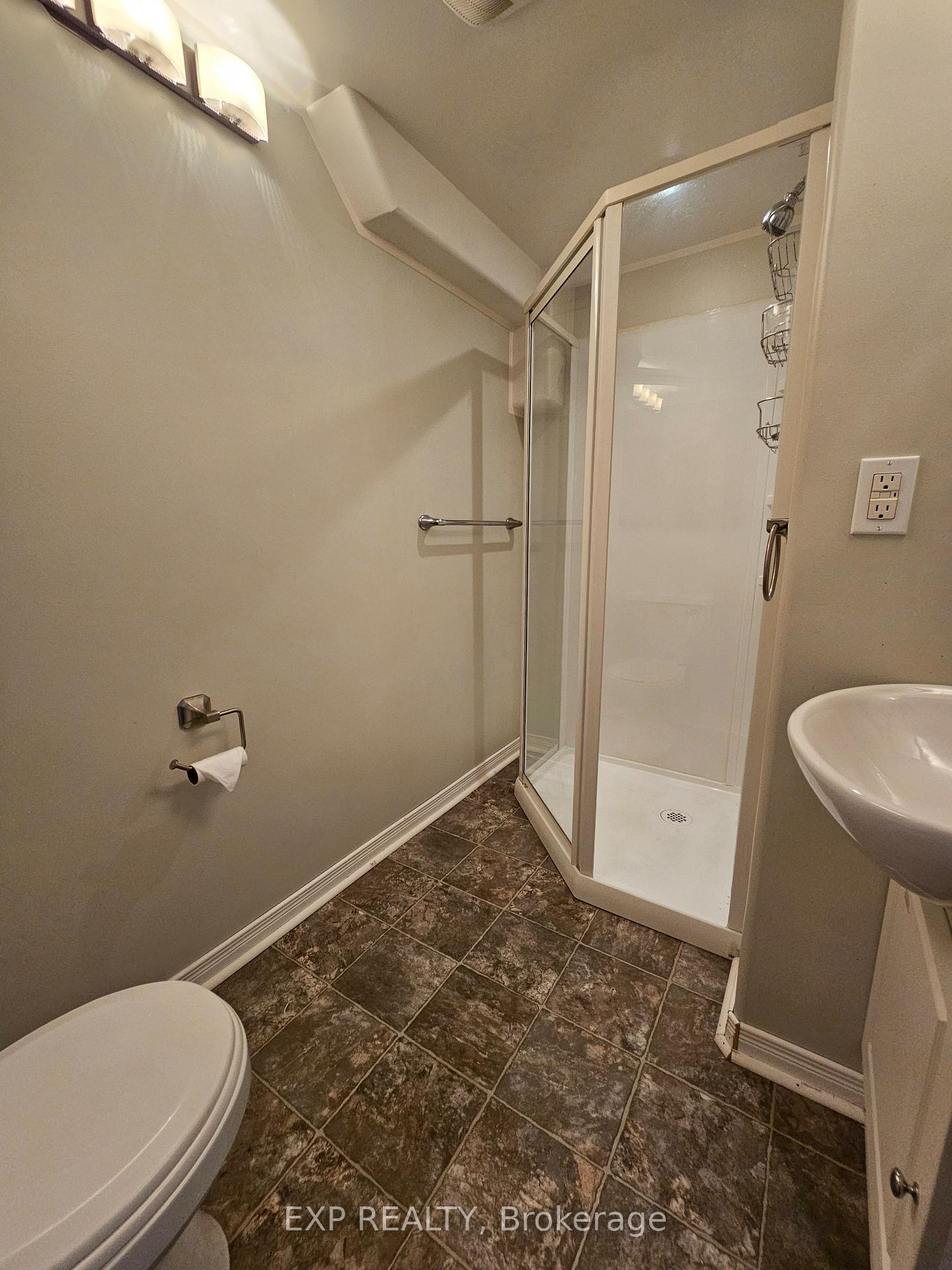 Photo 22 of 90 Morenz Crescent, Kingston, Rideau — HOMEH