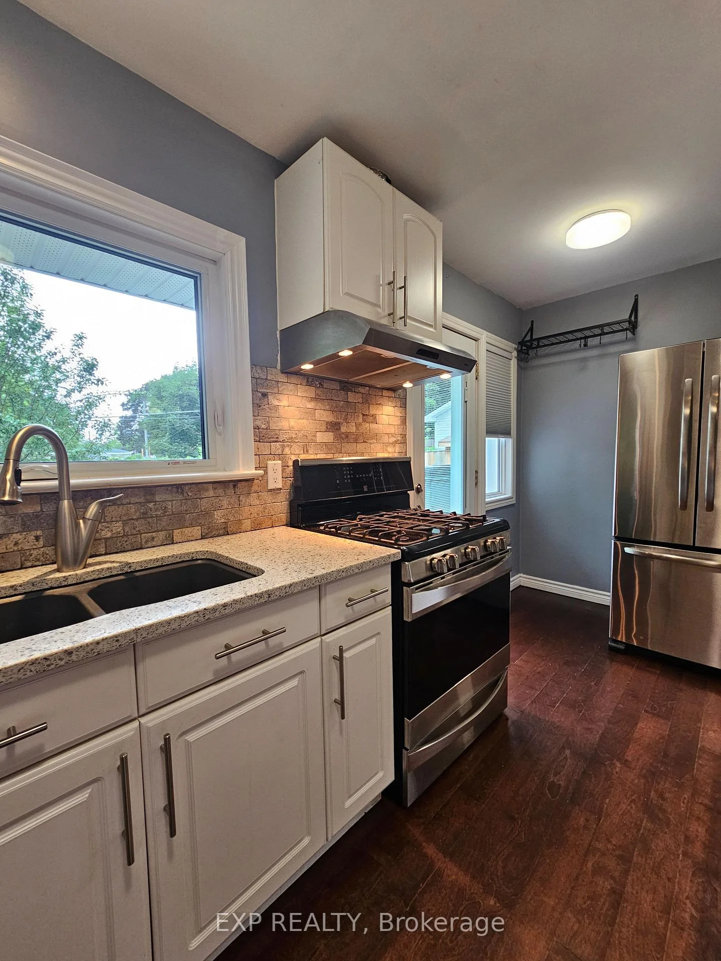 Photo 5 of 90 Morenz Crescent, Kingston, Rideau — HOMEH