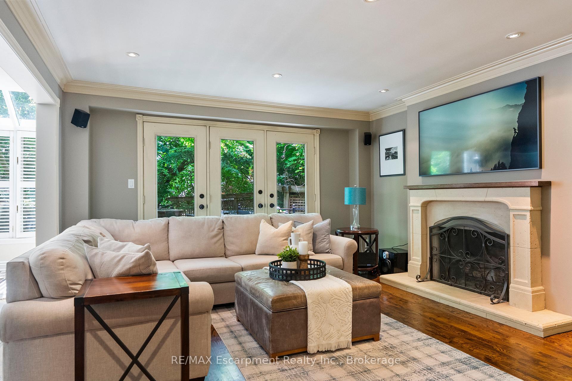 Photo 13 of 104 Whittington Place, Oakville, Southwest — HOMEH