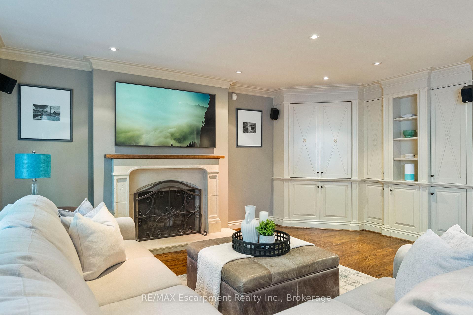 Photo 14 of 104 Whittington Place, Oakville, Southwest — HOMEH