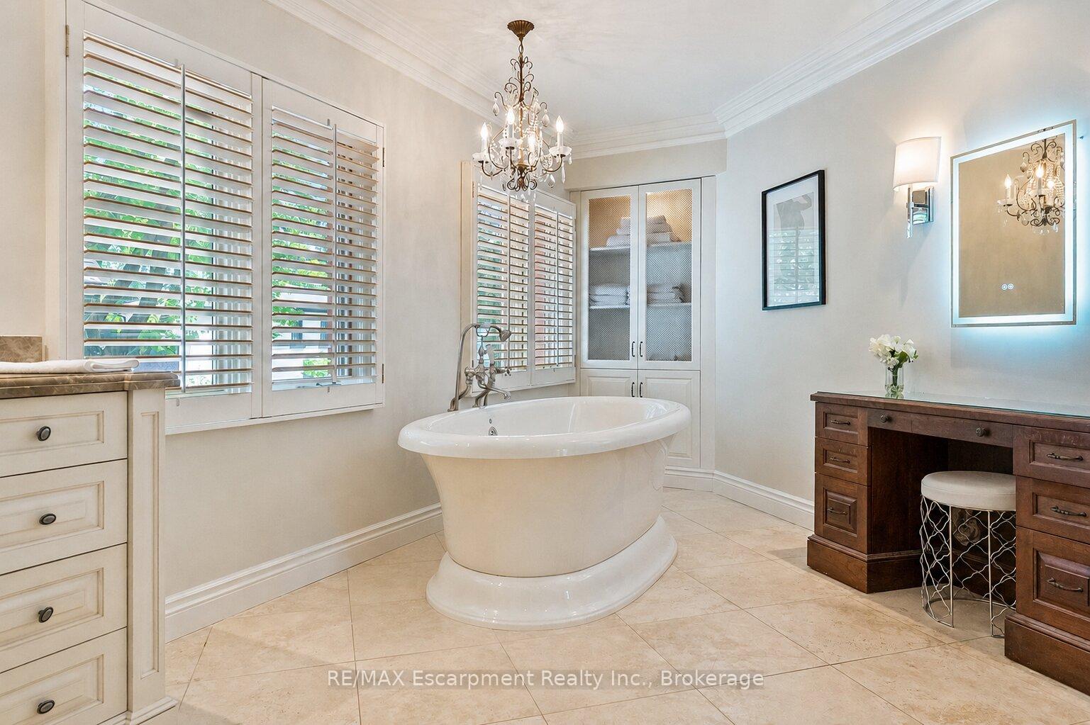 Photo 24 of 104 Whittington Place, Oakville, Southwest — HOMEH