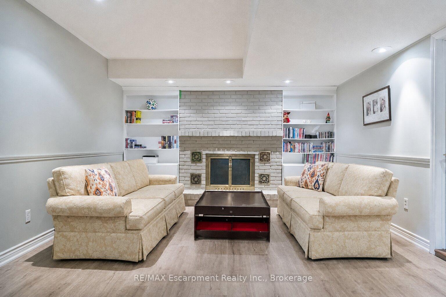 Photo 35 of 104 Whittington Place, Oakville, Southwest — HOMEH