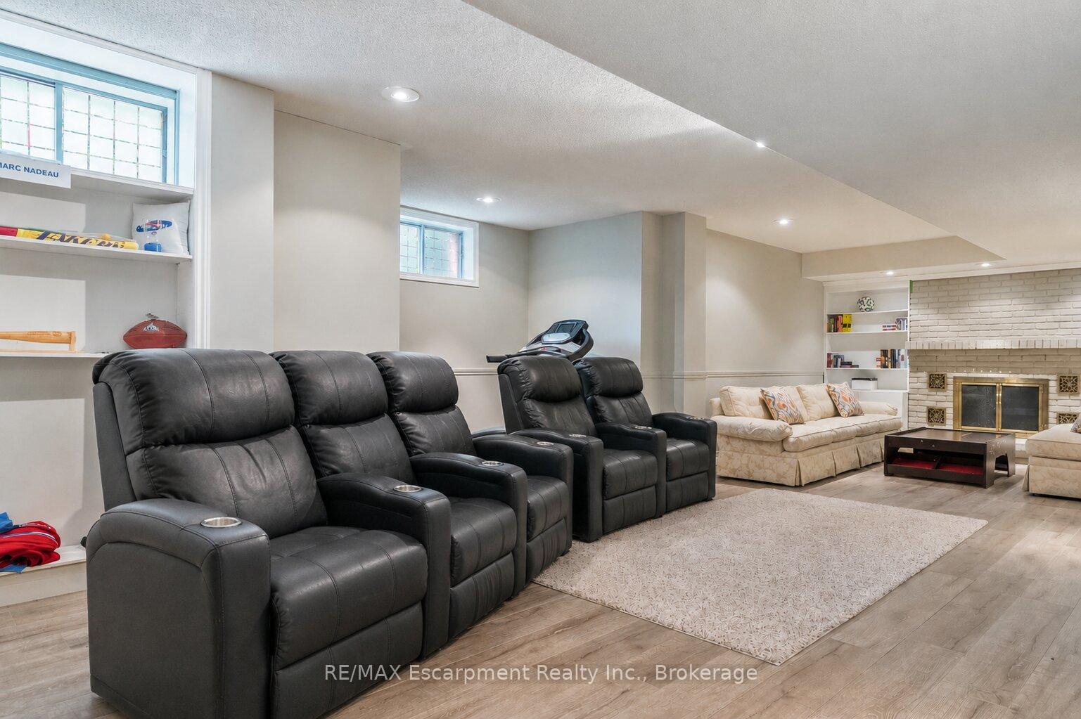 Photo 37 of 104 Whittington Place, Oakville, Southwest — HOMEH