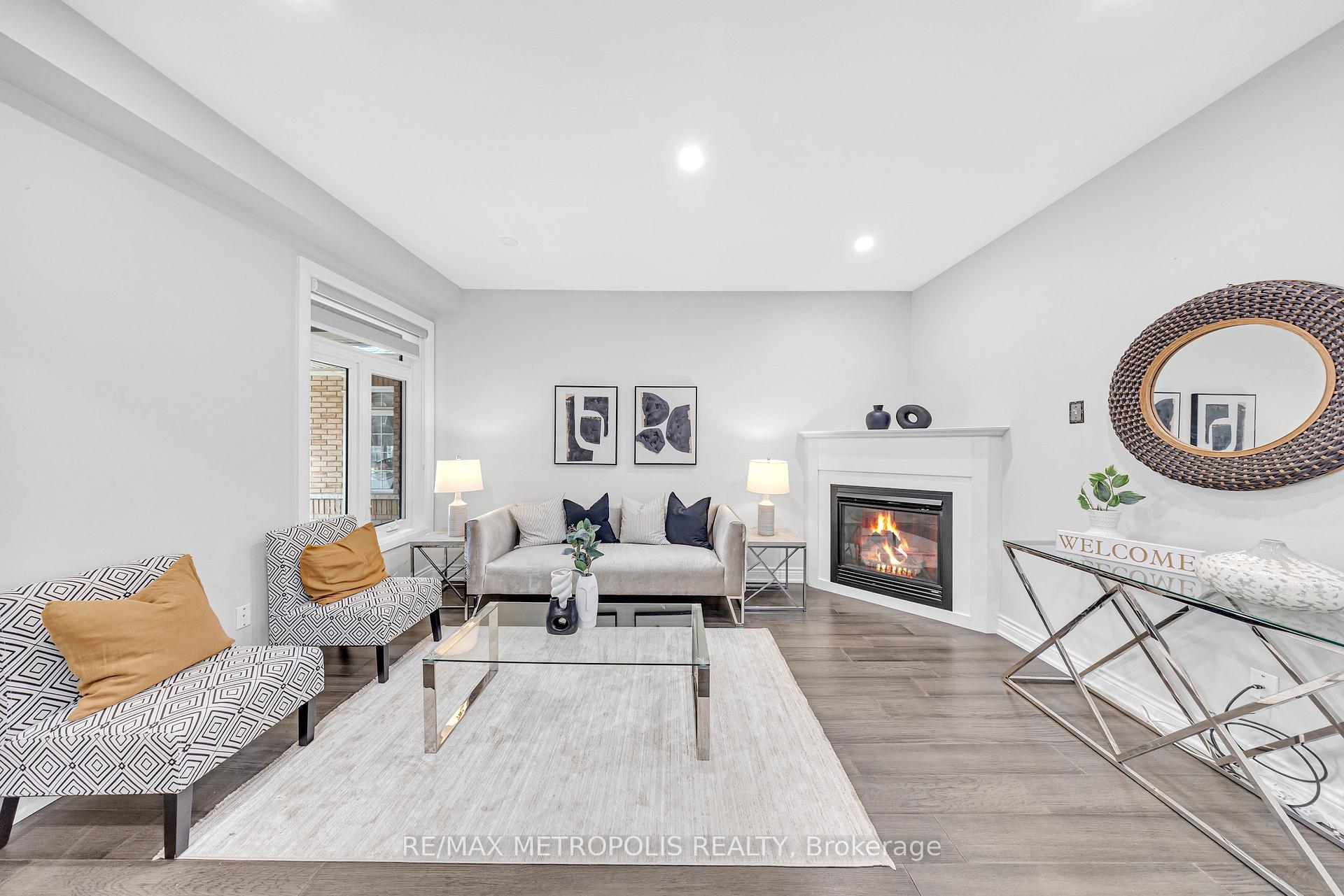 Photo 10 of 10 Snowcreek Street, Markham, Cornell — HOMEH