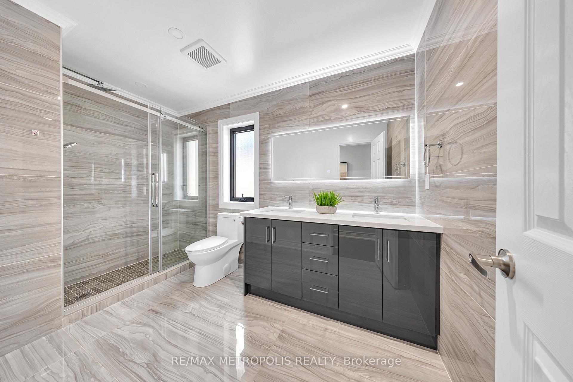 Photo 22 of 10 Snowcreek Street, Markham, Cornell — HOMEH