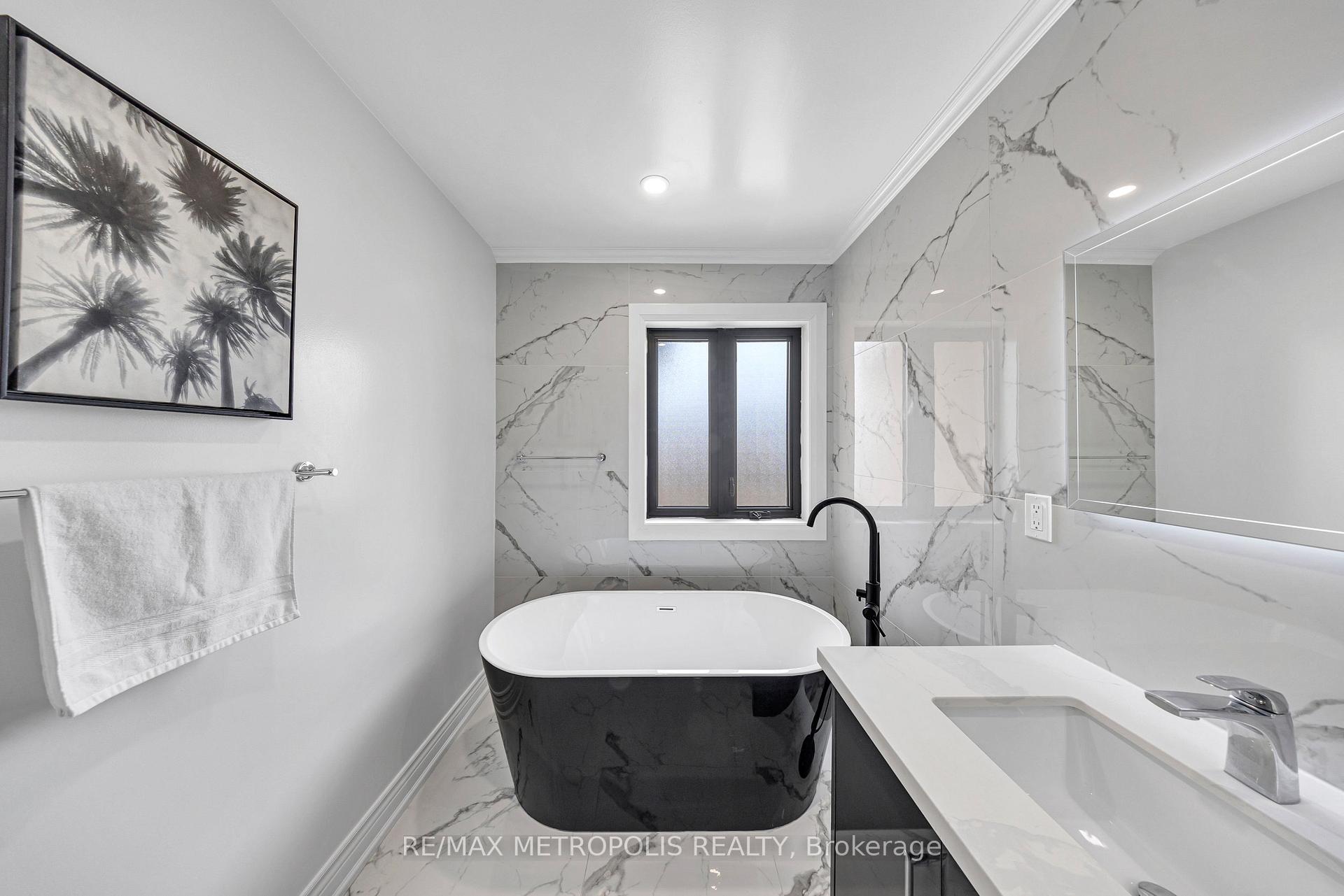 Photo 31 of 10 Snowcreek Street, Markham, Cornell — HOMEH