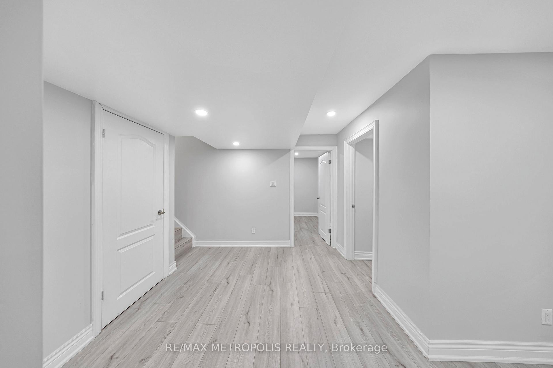 Photo 36 of 10 Snowcreek Street, Markham, Cornell — HOMEH