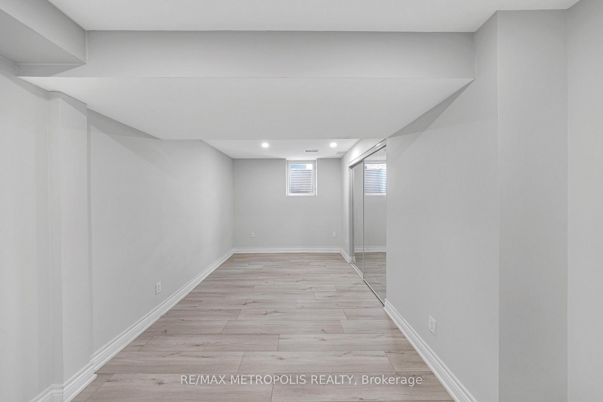 Photo 39 of 10 Snowcreek Street, Markham, Cornell — HOMEH