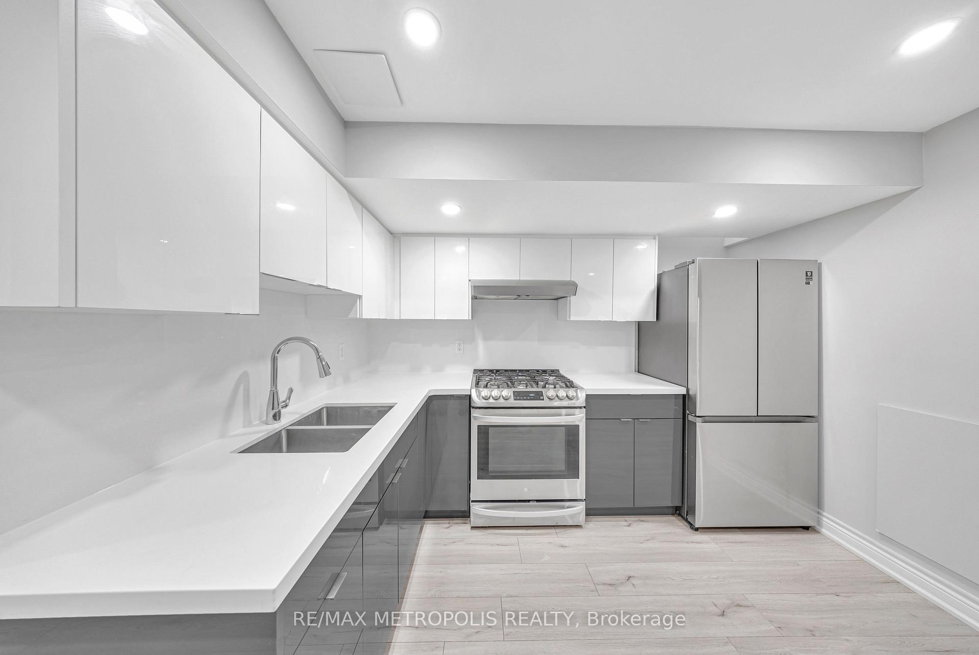 Photo 41 of 10 Snowcreek Street, Markham, Cornell — HOMEH