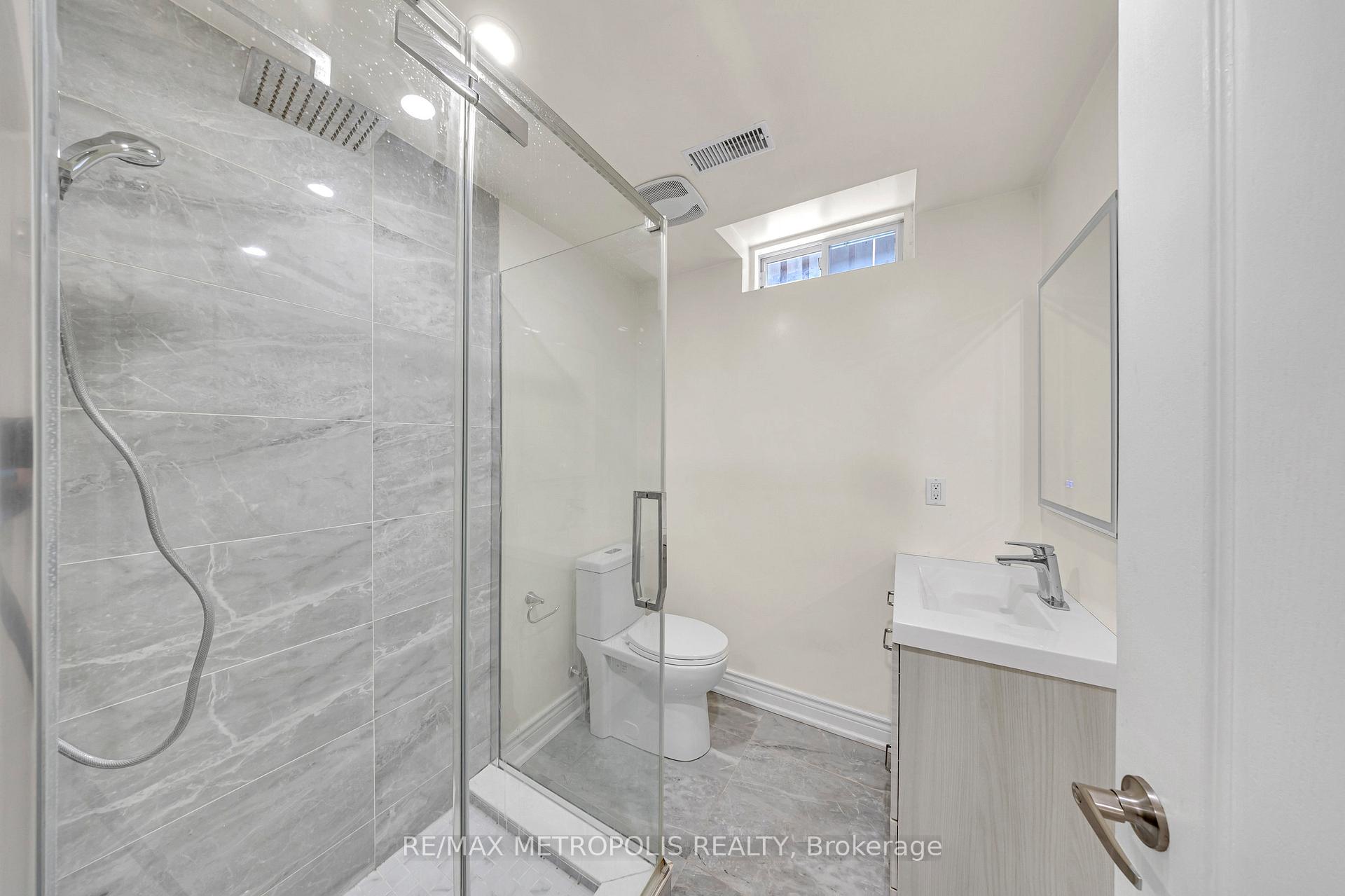 Photo 42 of 10 Snowcreek Street, Markham, Cornell — HOMEH