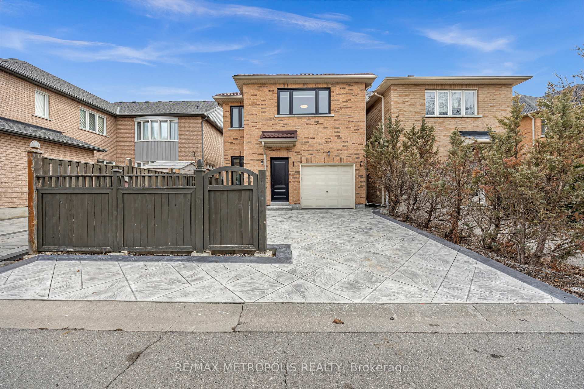 Photo 46 of 10 Snowcreek Street, Markham, Cornell — HOMEH