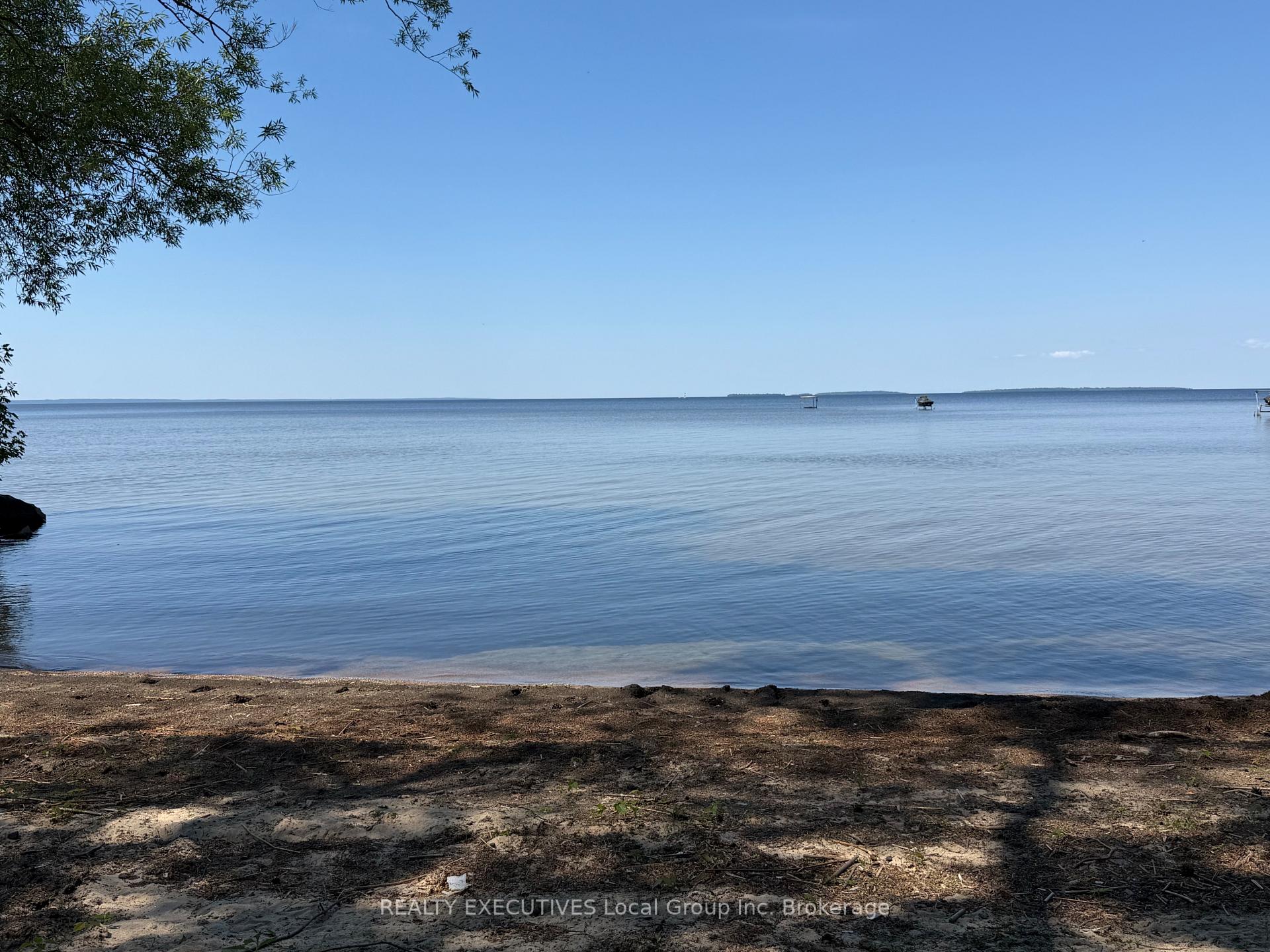 Photo 6 of 1062 Premier Road, North Bay, Ferris — HOMEH