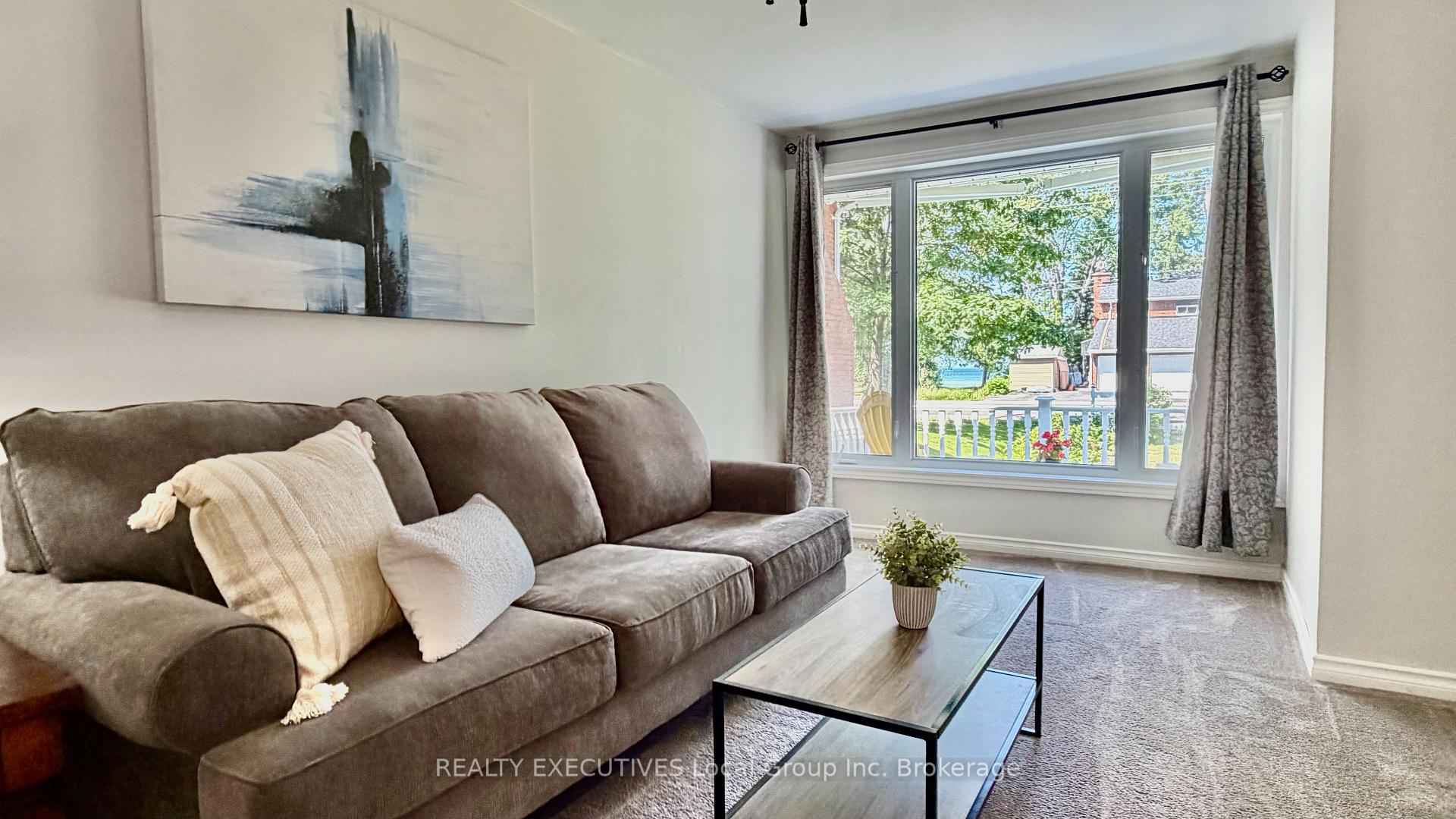 Photo 9 of 1062 Premier Road, North Bay, Ferris — HOMEH