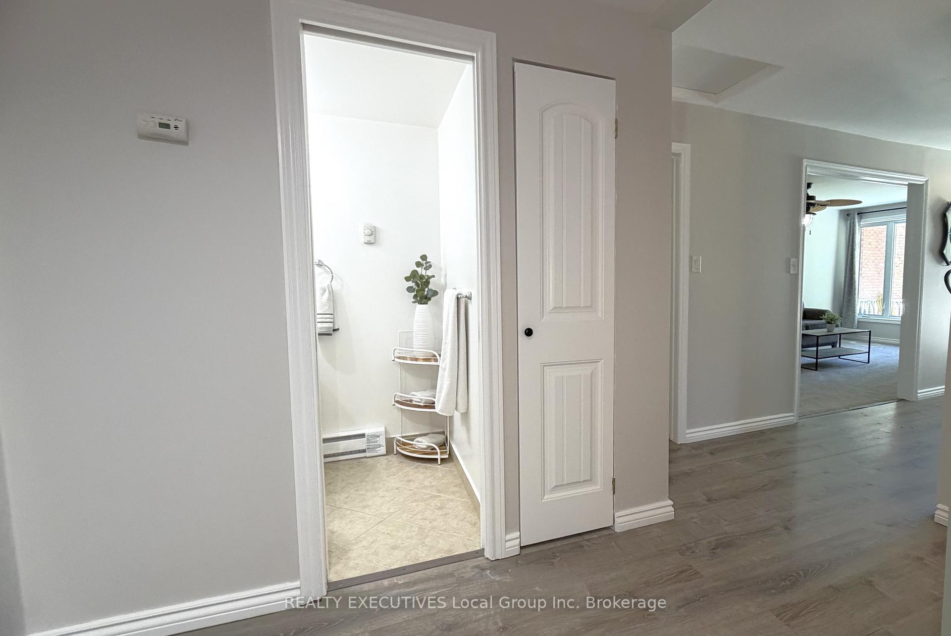 Photo 10 of 1062 Premier Road, North Bay, Ferris — HOMEH