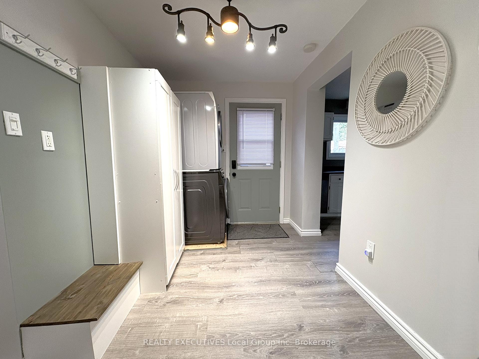 Photo 13 of 1062 Premier Road, North Bay, Ferris — HOMEH