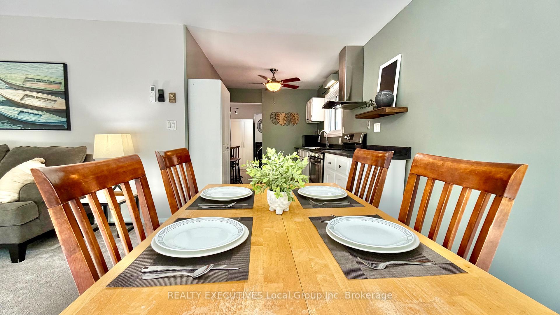 Photo 18 of 1062 Premier Road, North Bay, Ferris — HOMEH