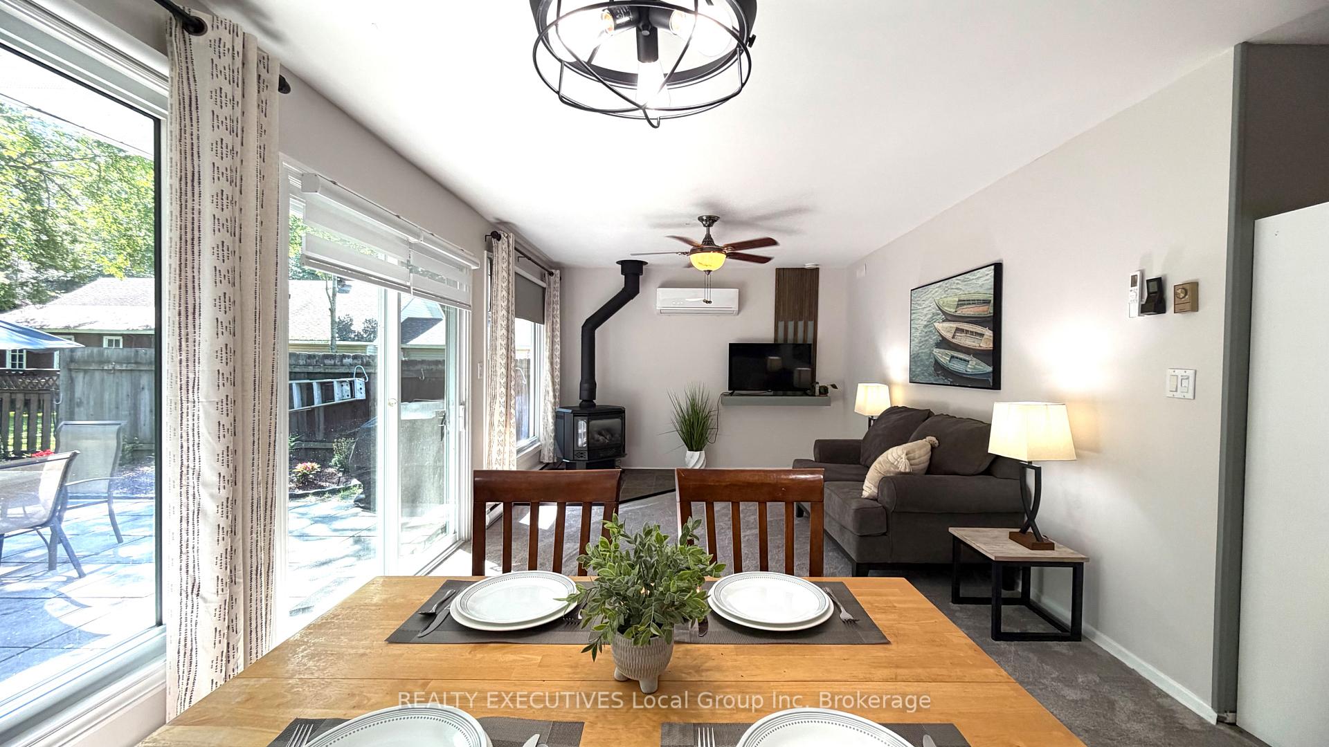Photo 21 of 1062 Premier Road, North Bay, Ferris — HOMEH