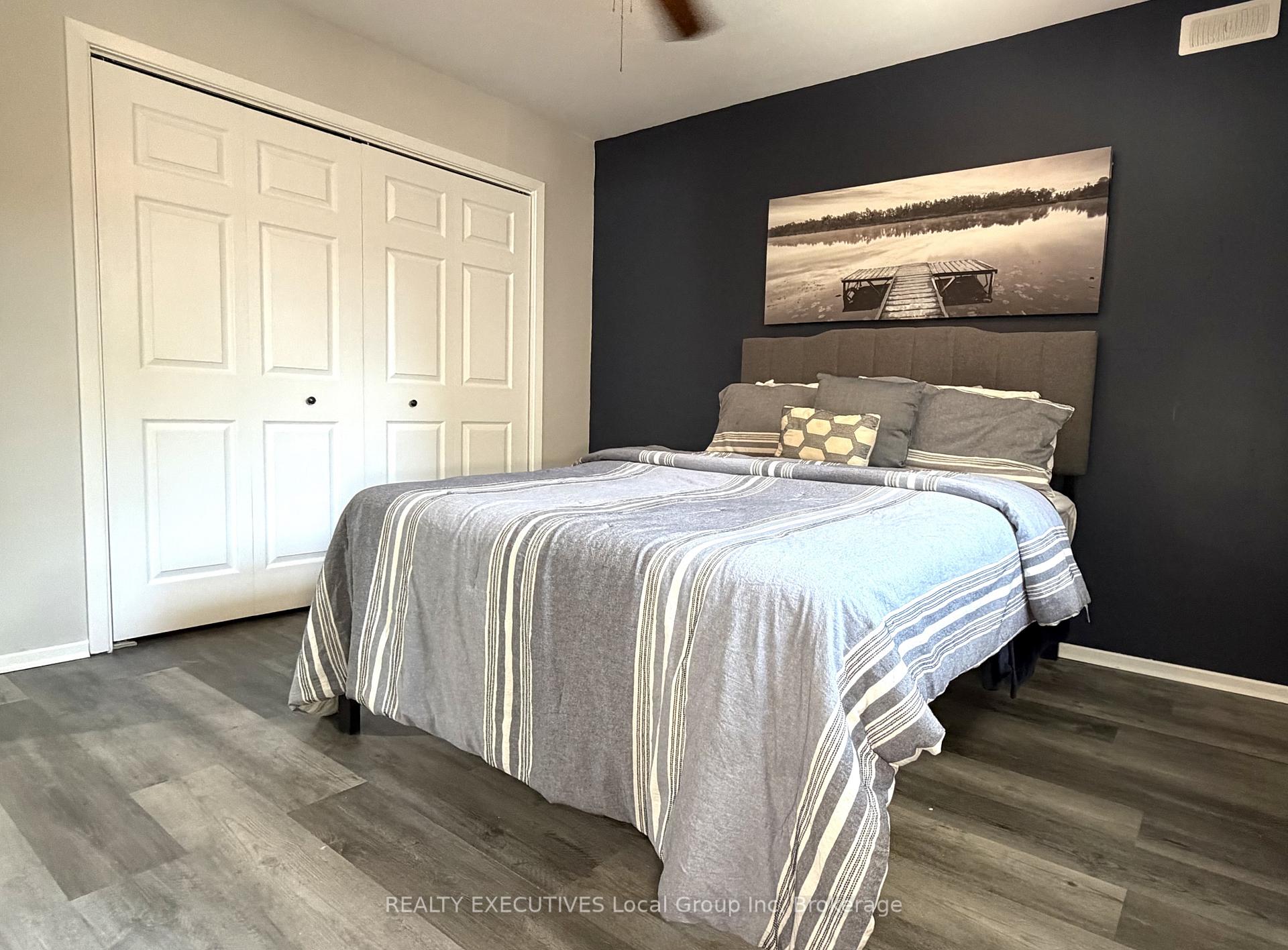 Photo 24 of 1062 Premier Road, North Bay, Ferris — HOMEH