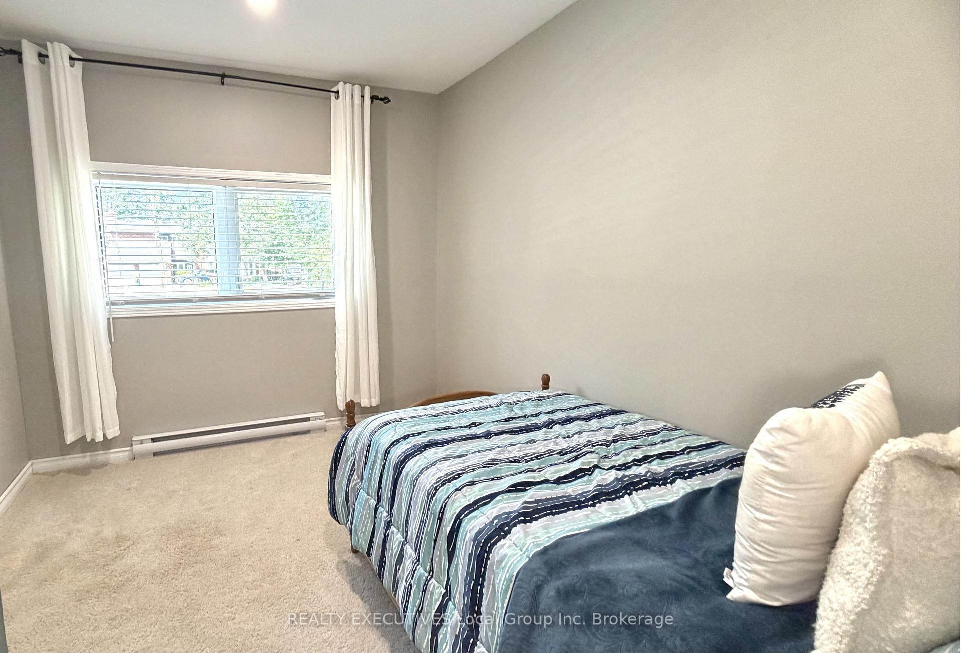 Photo 25 of 1062 Premier Road, North Bay, Ferris — HOMEH