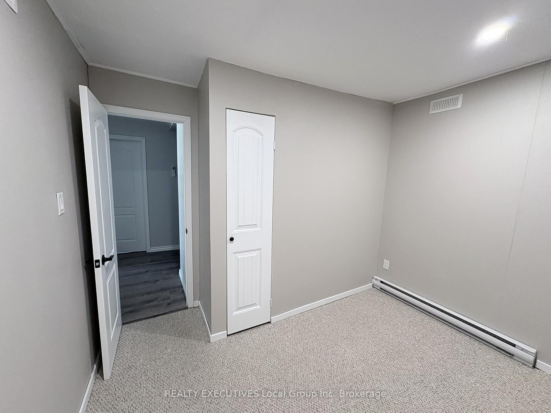 Photo 27 of 1062 Premier Road, North Bay, Ferris — HOMEH