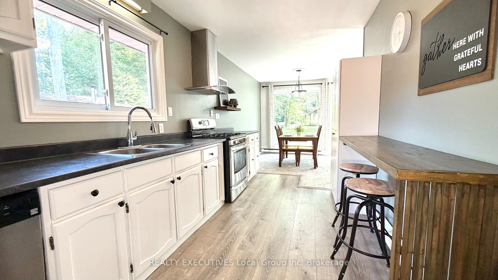Photo 31 of 1062 Premier Road, North Bay, Ferris — HOMEH
