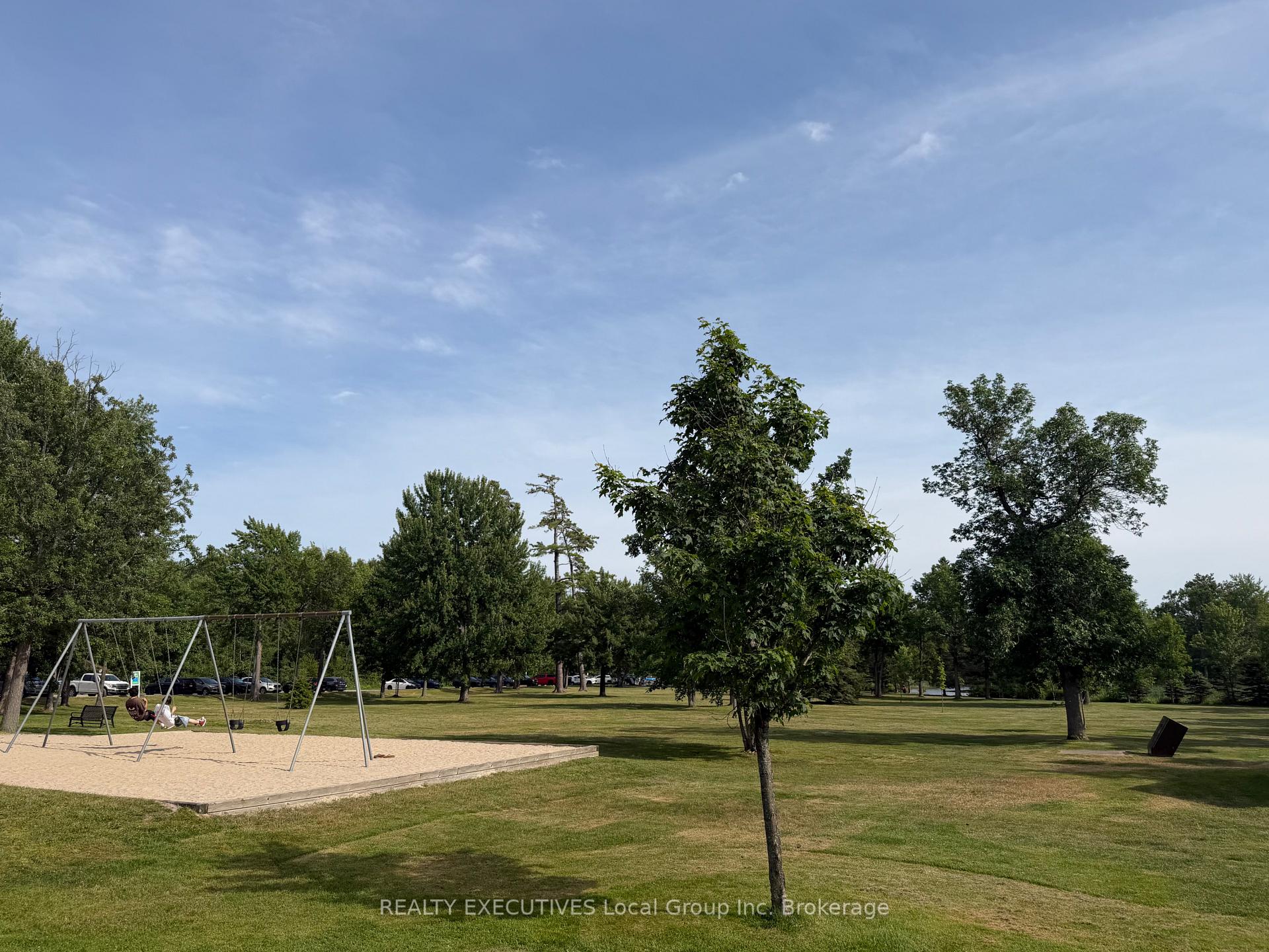 Photo 37 of 1062 Premier Road, North Bay, Ferris — HOMEH