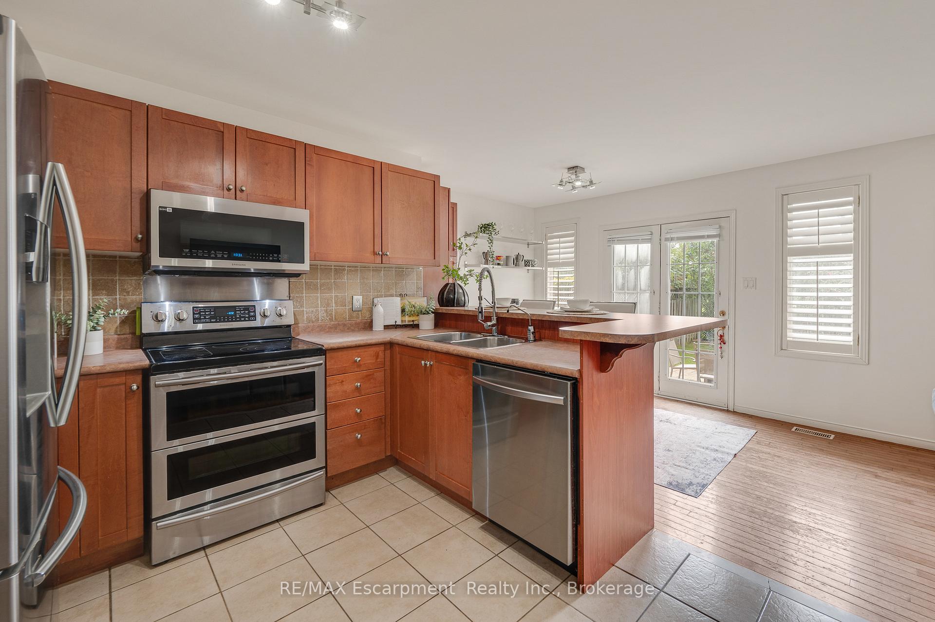 Photo 11 of 409 Jacqueline Boulevard, Hamilton, Allison — HOMEH