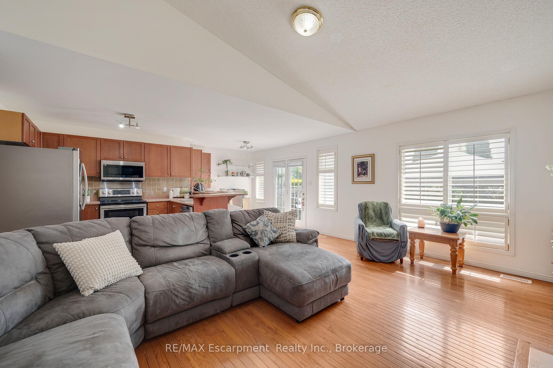Photo 14 of 409 Jacqueline Boulevard, Hamilton, Allison — HOMEH