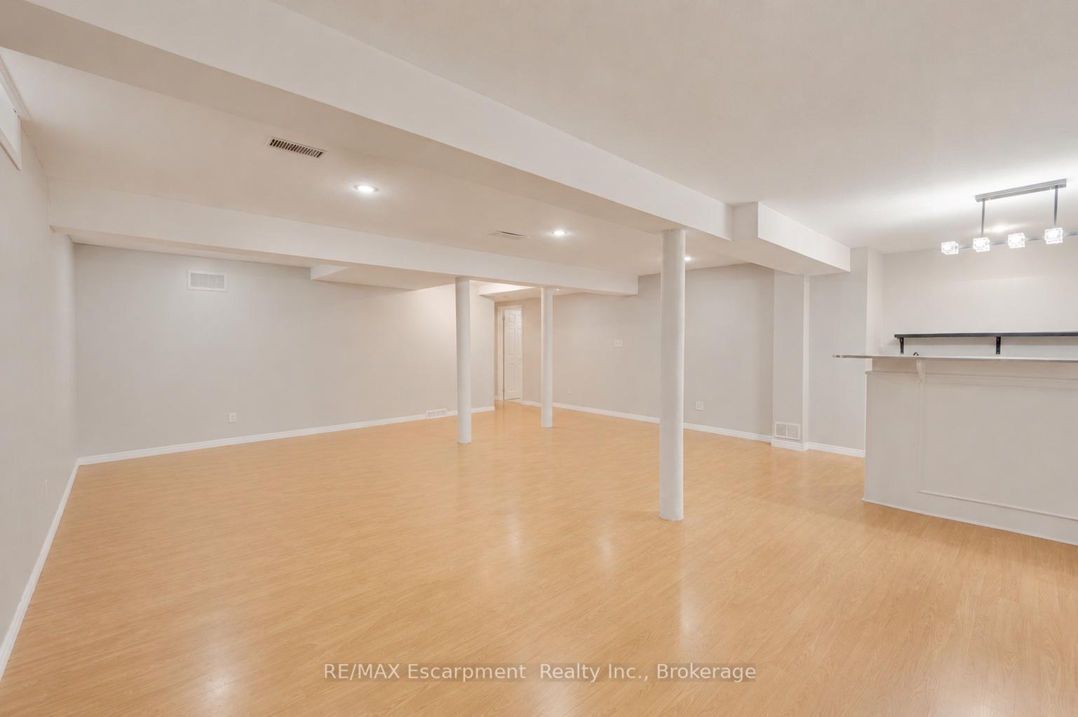 Photo 25 of 409 Jacqueline Boulevard, Hamilton, Allison — HOMEH