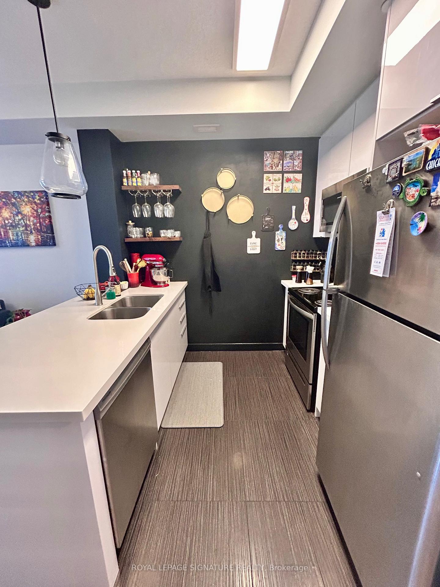 Photo 6 of Unit 110, 101 Shoreview Place, Hamilton, Stoney Creek — HOMEH