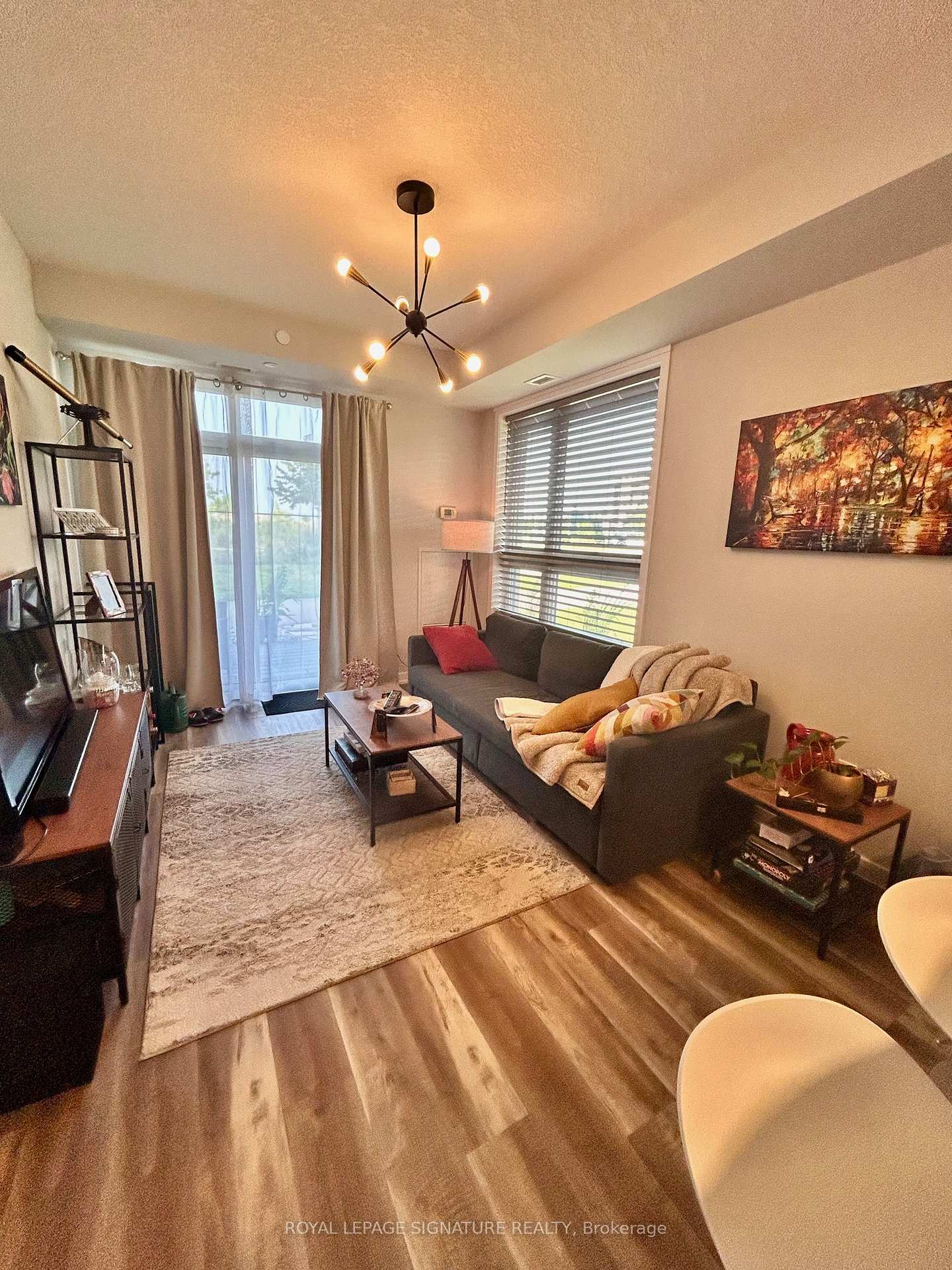 Photo 8 of Unit 110, 101 Shoreview Place, Hamilton, Stoney Creek — HOMEH