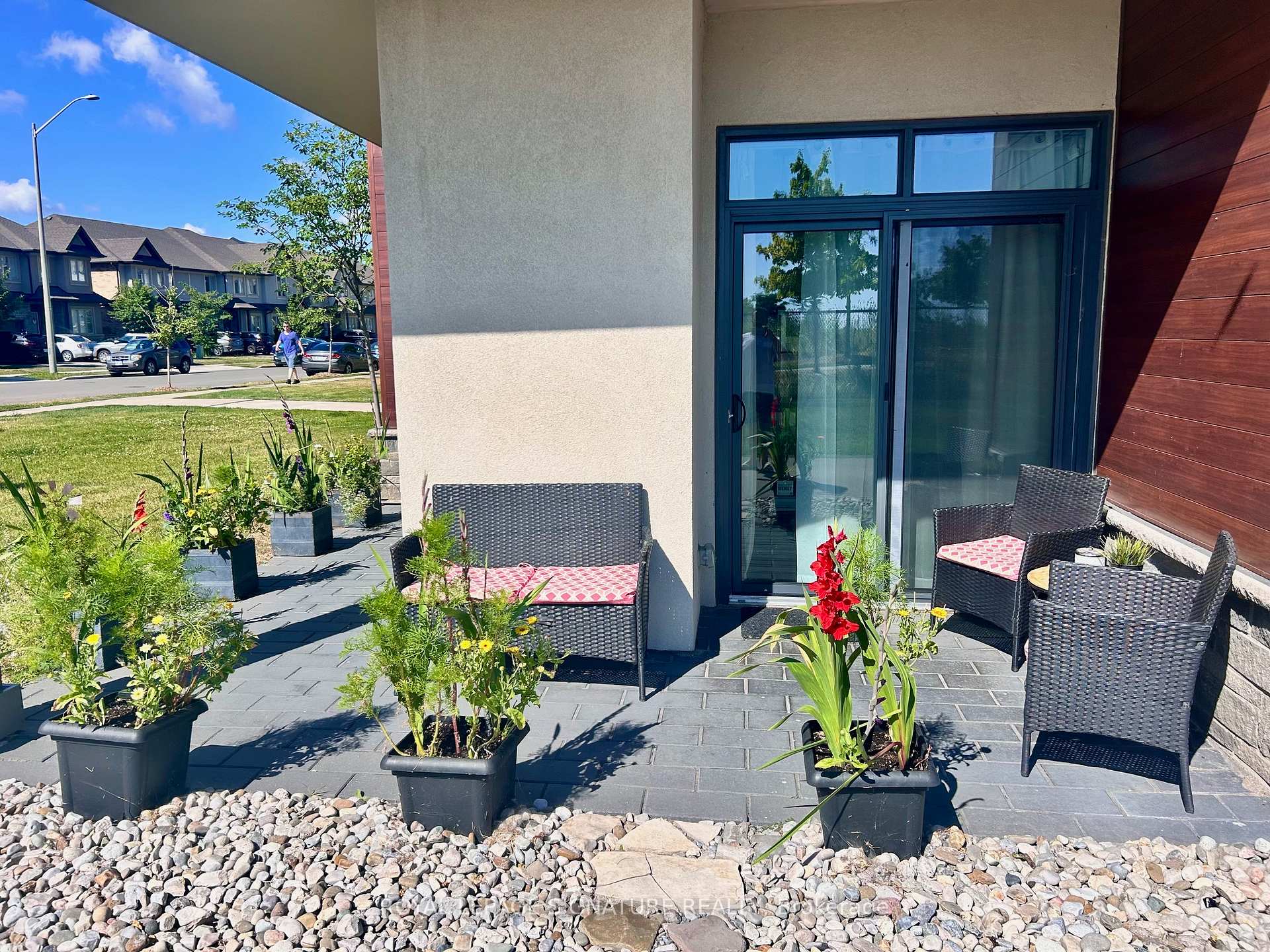 Photo 16 of Unit 110, 101 Shoreview Place, Hamilton, Stoney Creek — HOMEH