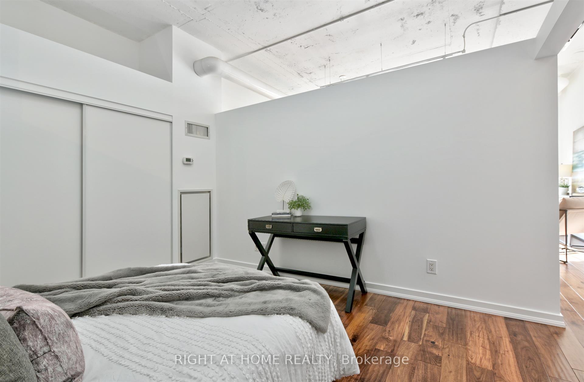 Photo 5 of Unit 611, 2 Fieldway Road, Etobicoke, Islington-City Centre West — HOMEH