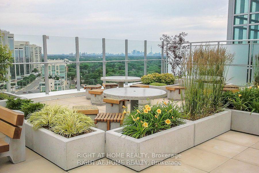Photo 17 of Unit 611, 2 Fieldway Road, Etobicoke, Islington-City Centre West — HOMEH