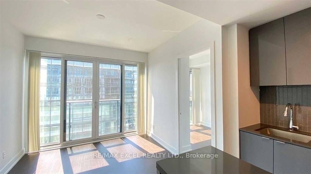 Photo 2 of Unit 3301, 7 Grenville Street, Toronto, Bay Street Corridor — HOMEH