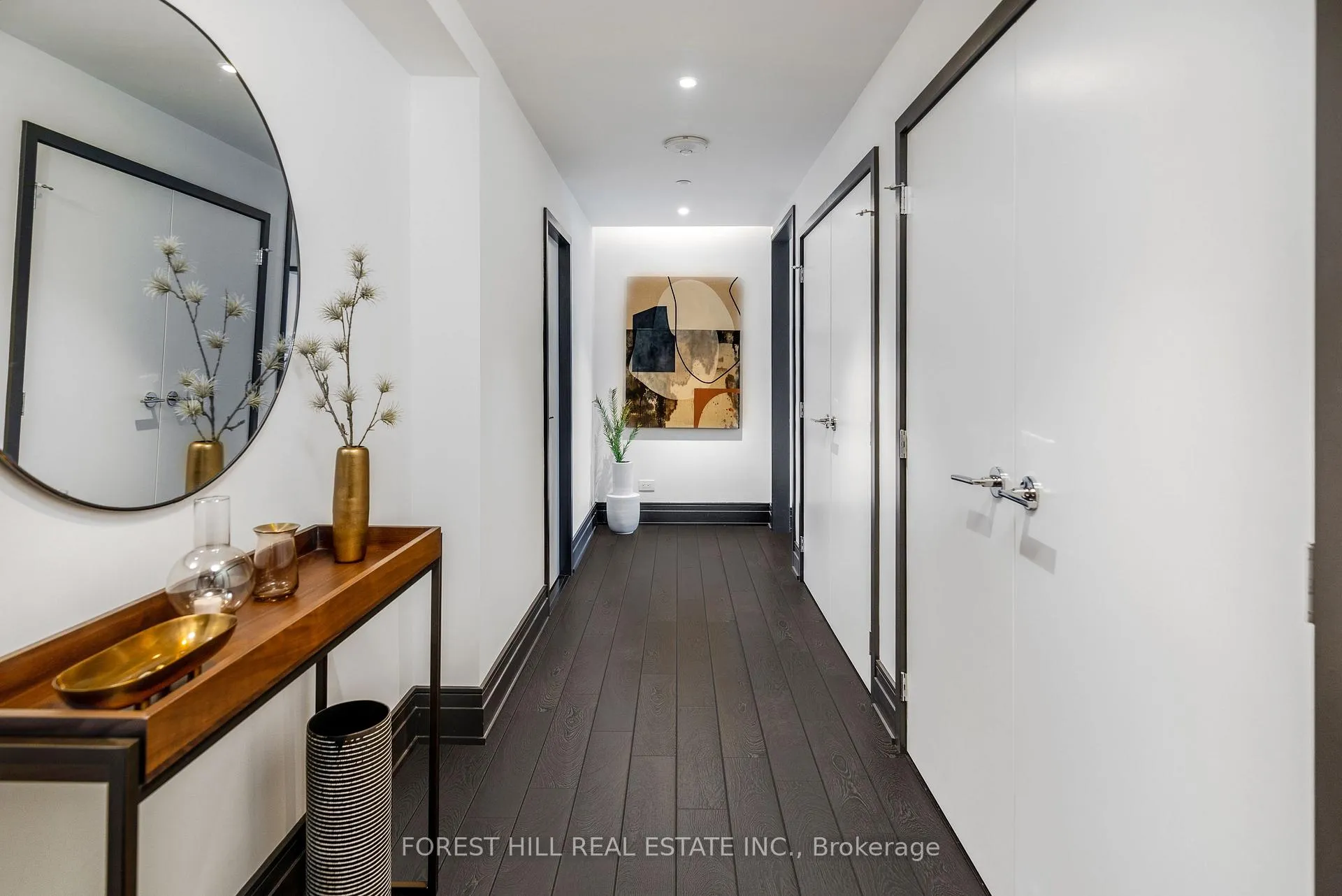 Photo 2 of Unit PH03, 2 Avenue Road, Toronto, The Annex — HOMEH