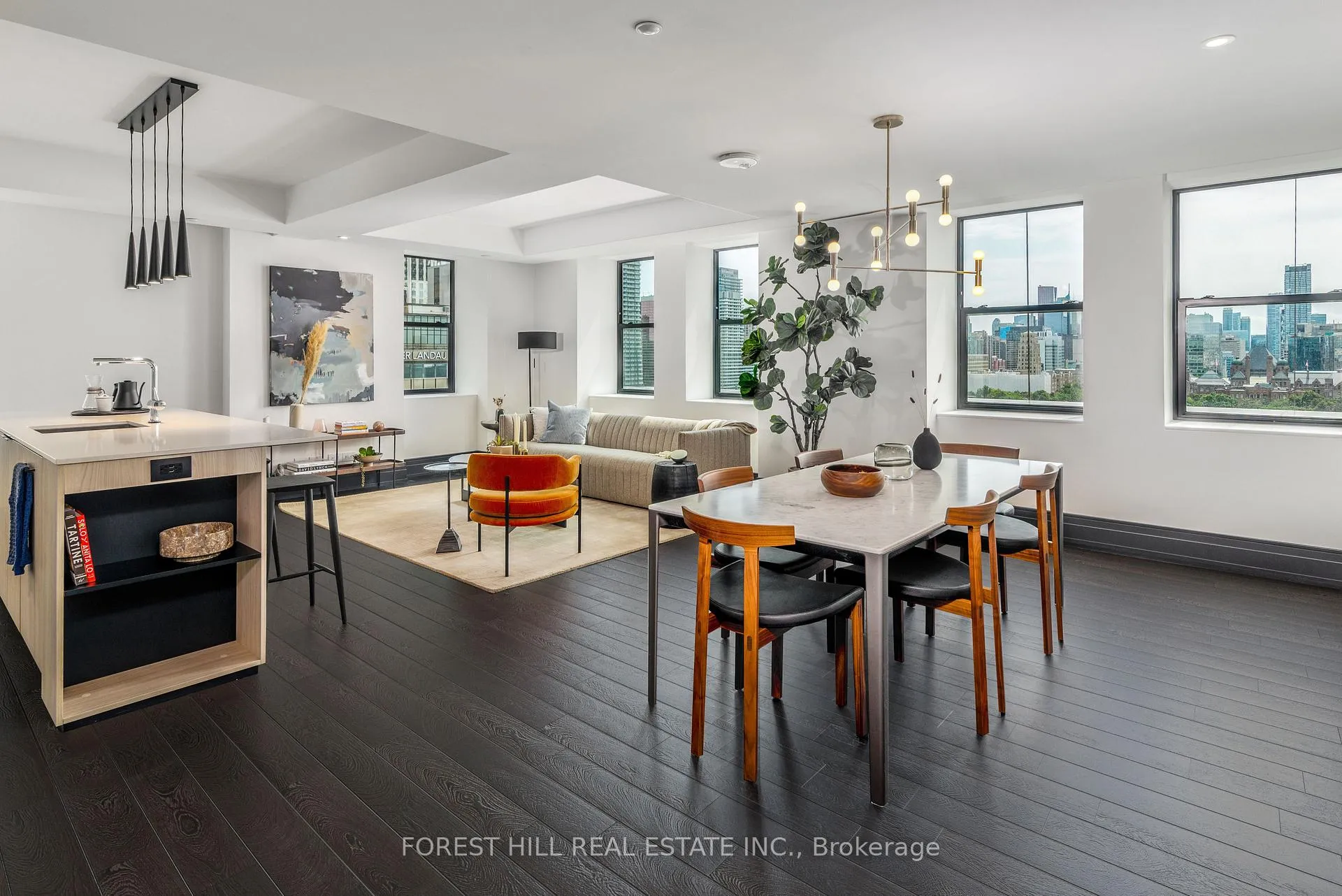 Photo 3 of Unit PH03, 2 Avenue Road, Toronto, The Annex — HOMEH