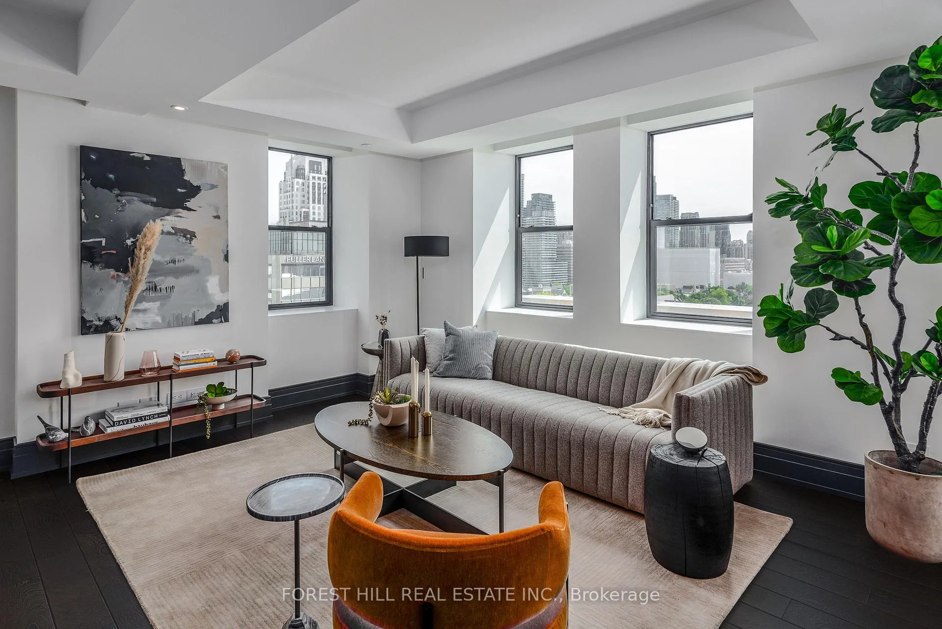 Photo 5 of Unit PH03, 2 Avenue Road, Toronto, The Annex — HOMEH