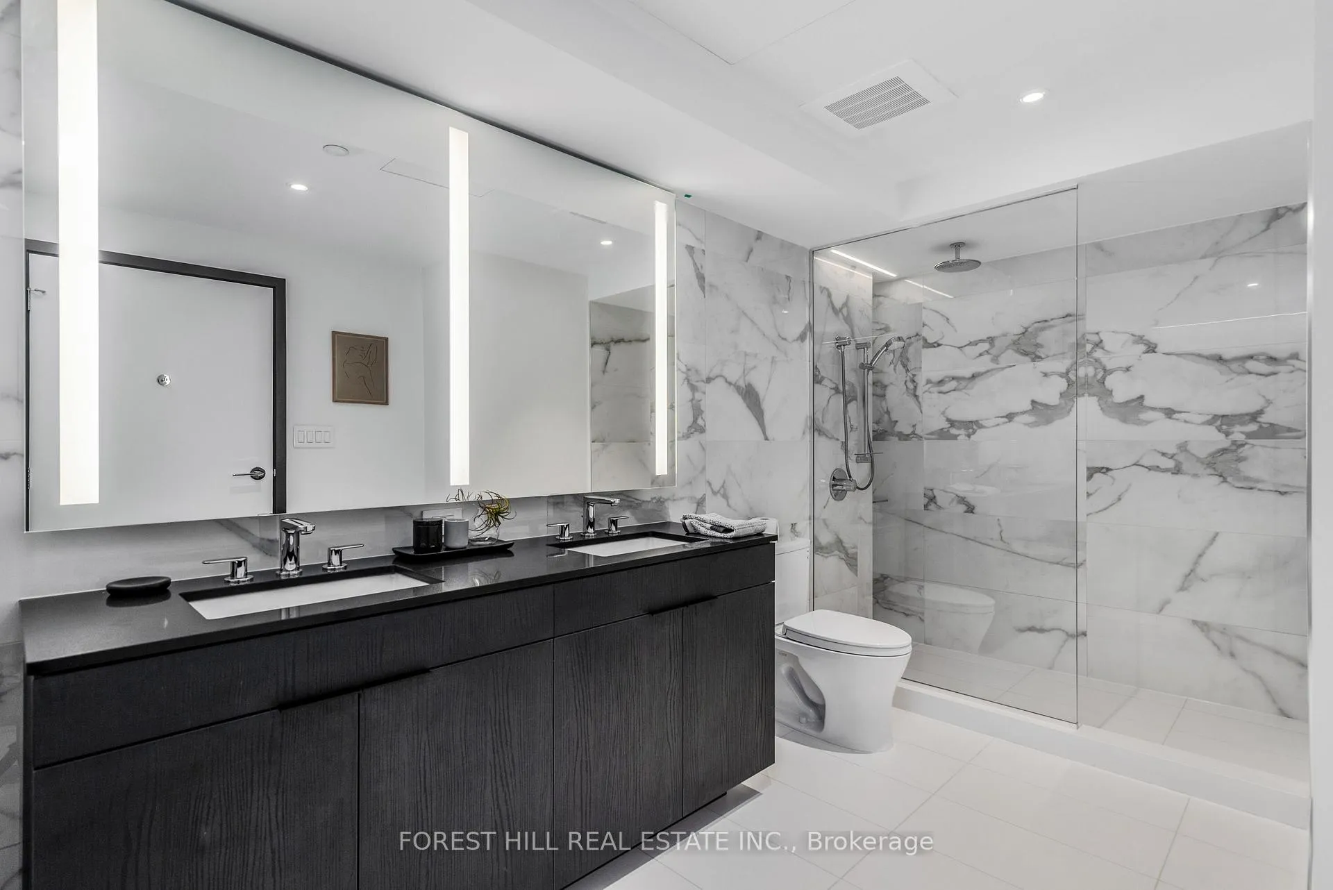 Photo 8 of Unit PH03, 2 Avenue Road, Toronto, The Annex — HOMEH