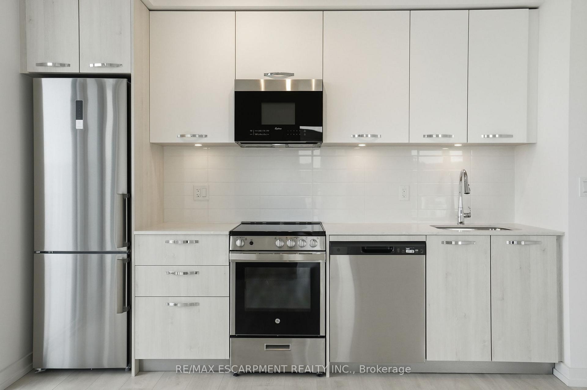 Photo 8 of Unit 2017, 75 James Street S, Hamilton, Corktown — HOMEH