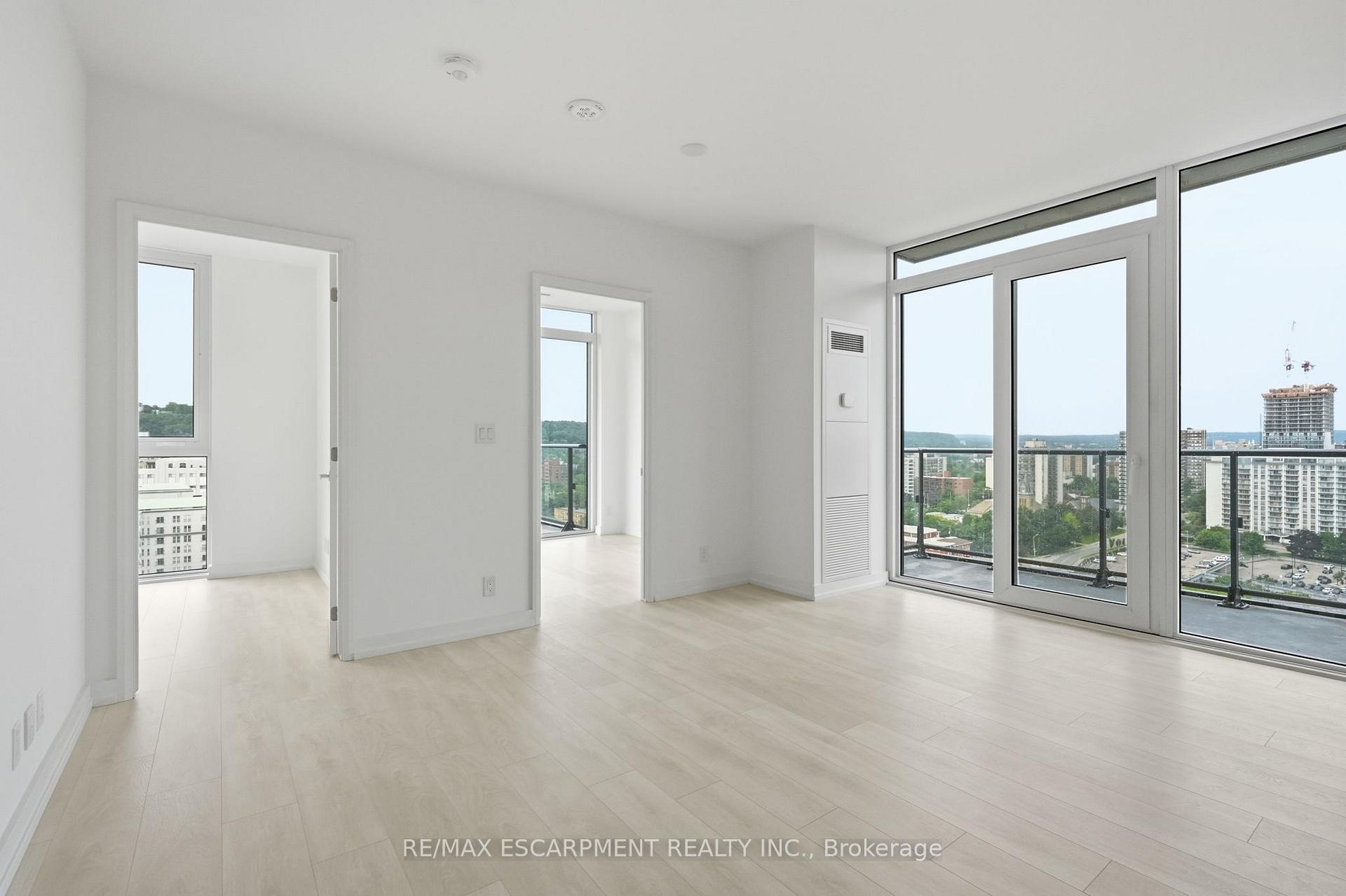 Photo 9 of Unit 2017, 75 James Street S, Hamilton, Corktown — HOMEH