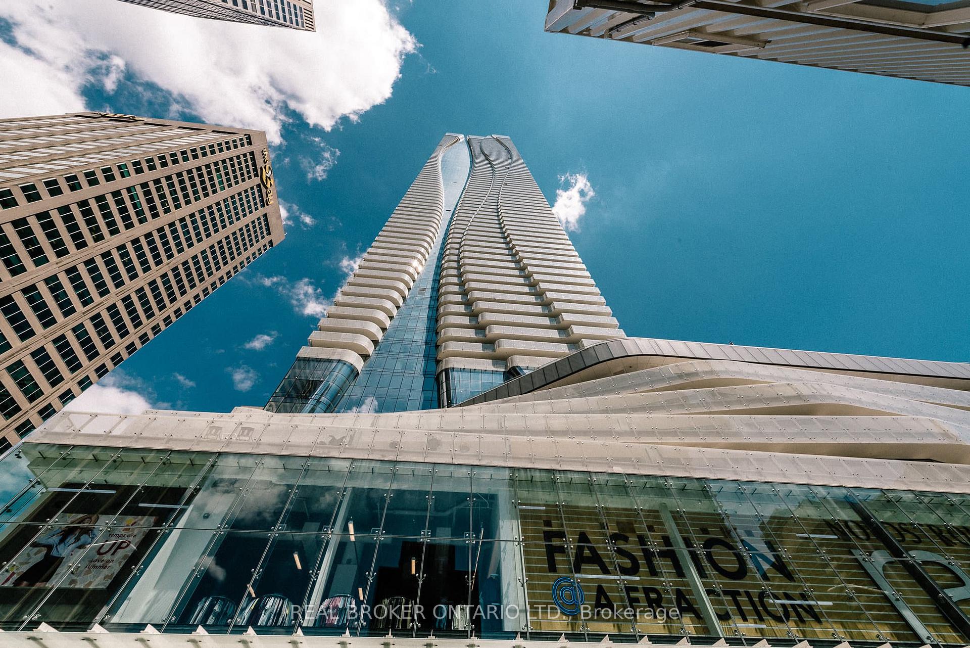 Photo 5 of Unit 5209, 1 Bloor Street E, Toronto, Church-Yonge Corridor — HOMEH