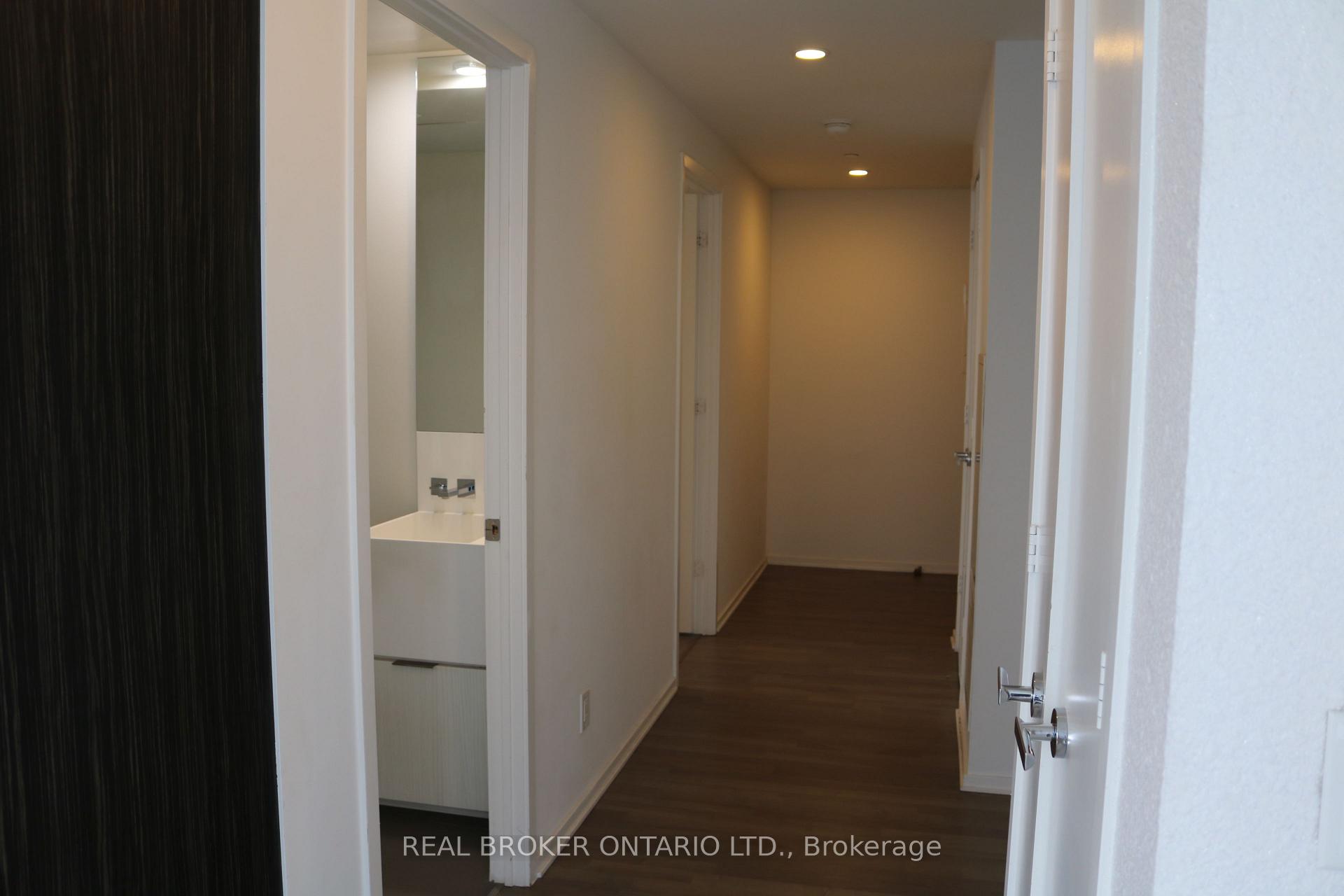 Photo 12 of Unit 5209, 1 Bloor Street E, Toronto, Church-Yonge Corridor — HOMEH
