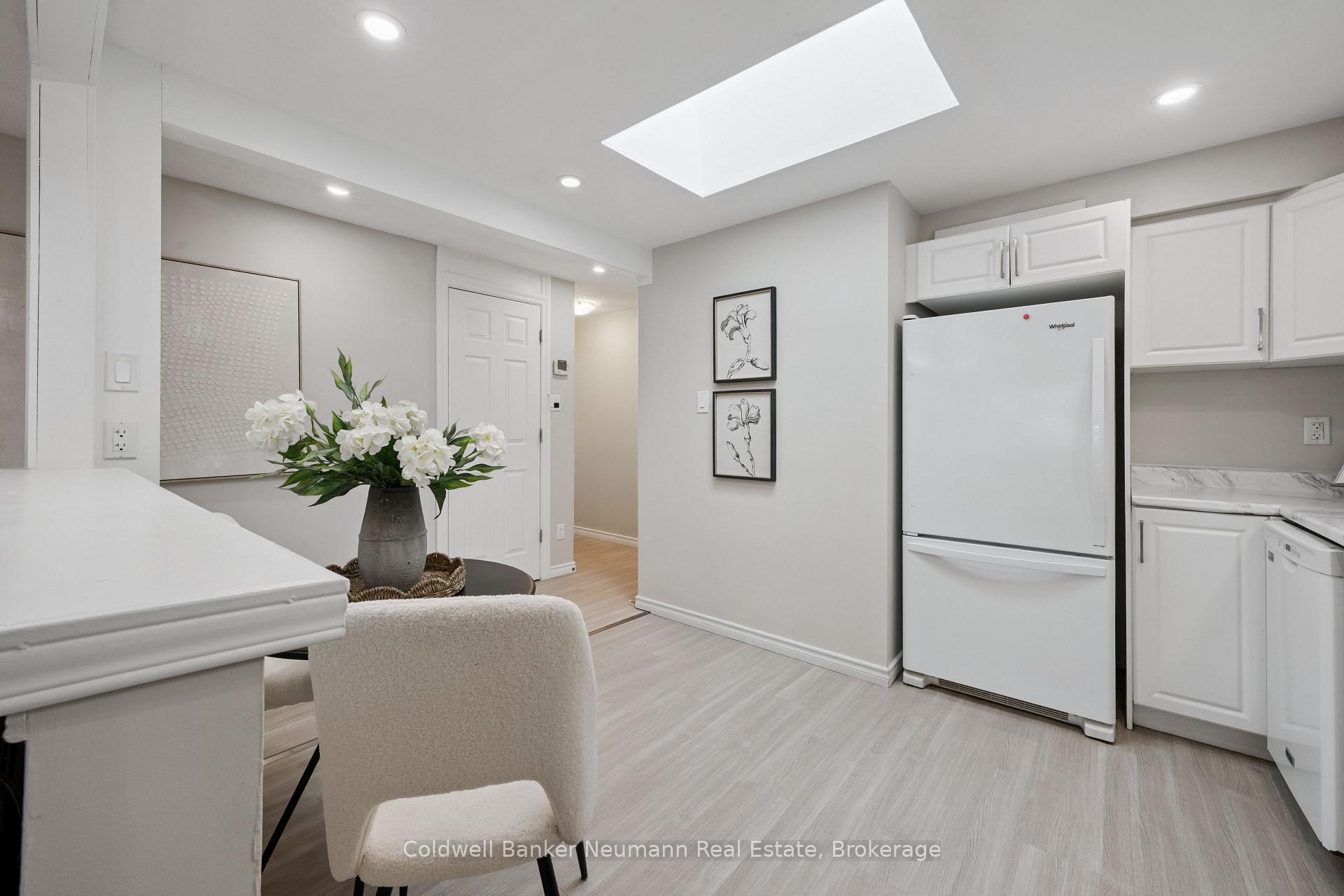 Photo 8 of Unit 1, 364 Imperial Road S, Guelph, Willow West/Sugarbush/West Acres — HOMEH
